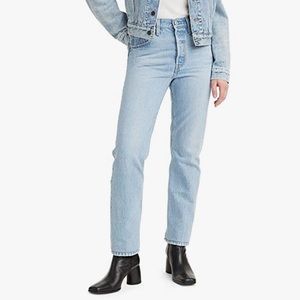 Levi’s 501 size 27